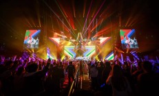 B体育体育app下载地址-赛场上精彩纷呈，观众掌声雷动