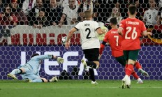 B体育体育中国官网-葡萄牙球员助攻成功，帮助球队赢得比赛