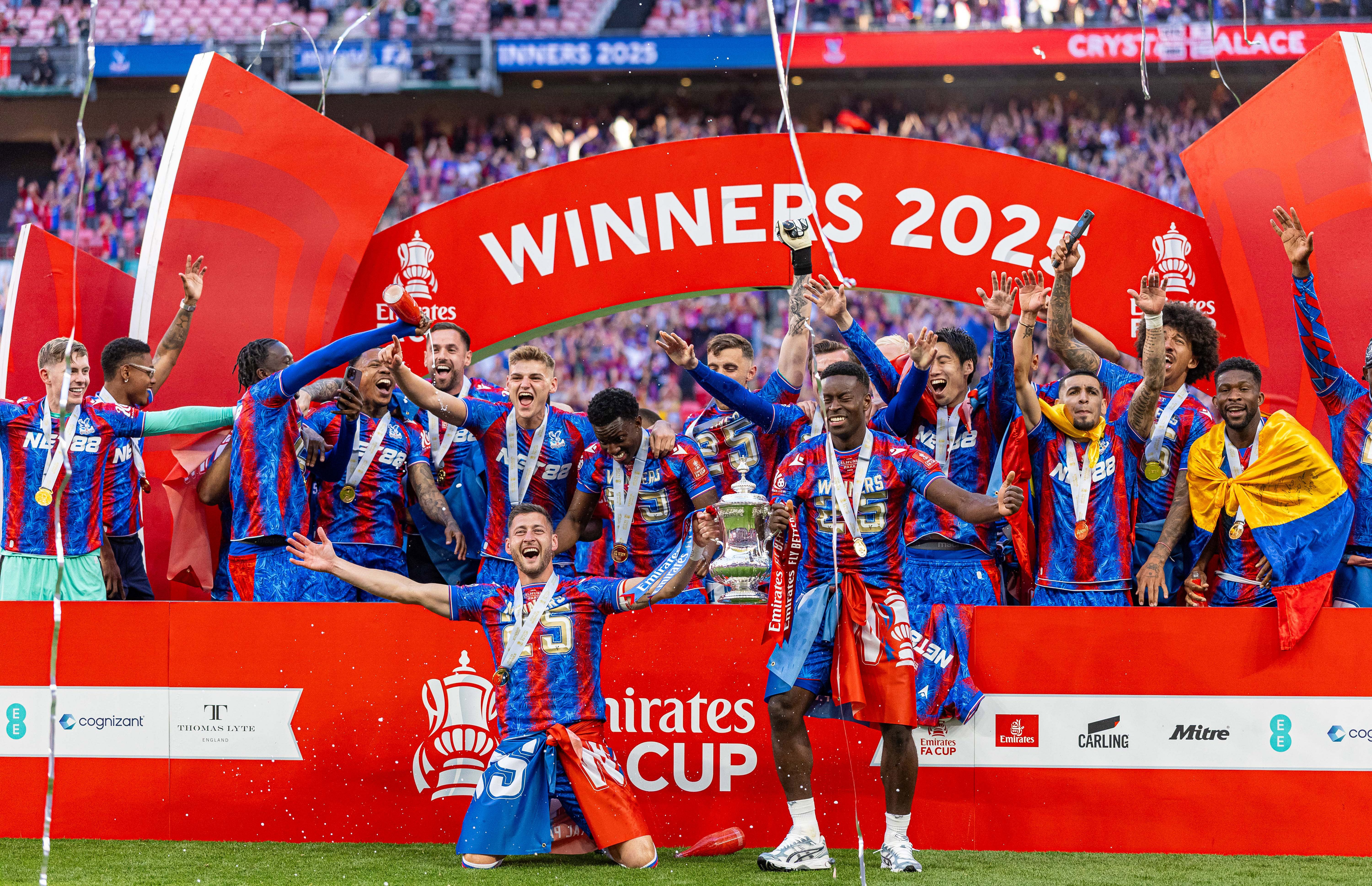 奥地利队在比赛中取得胜利,赢得晋级资格 奥地利队在比赛中取得胜利,赢得晋级资格