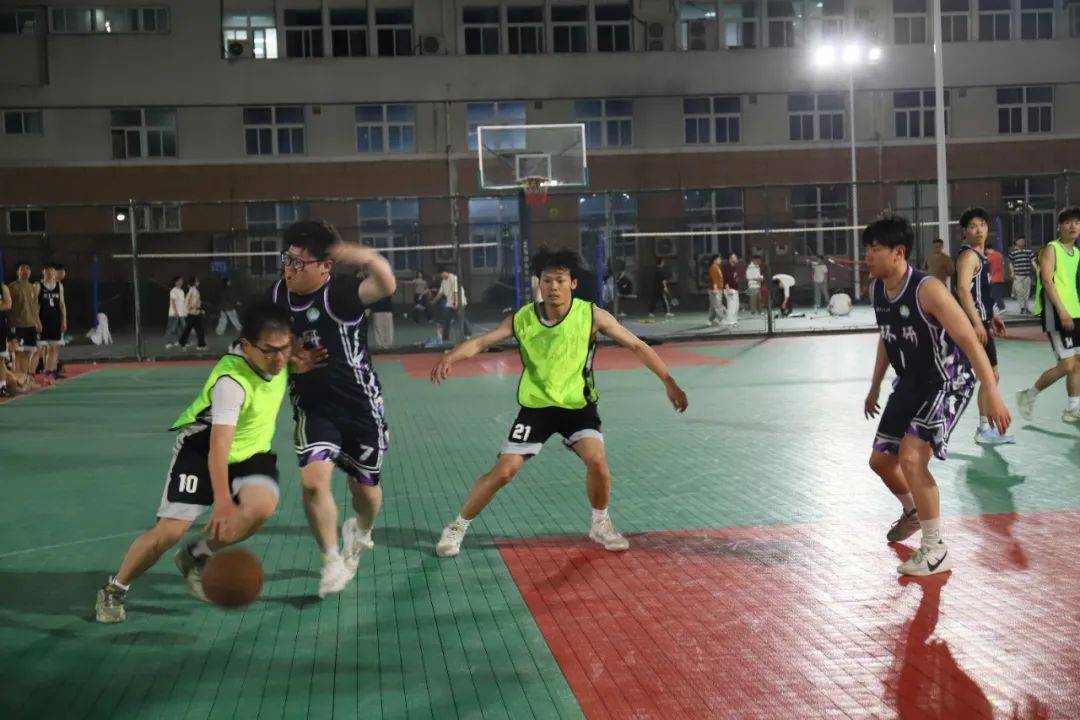 体育世界掀起一场狂潮,热血激战令人热血澎湃的简单介绍 体育世界掀起一场狂潮,热血激战令人热血澎湃的简单介绍