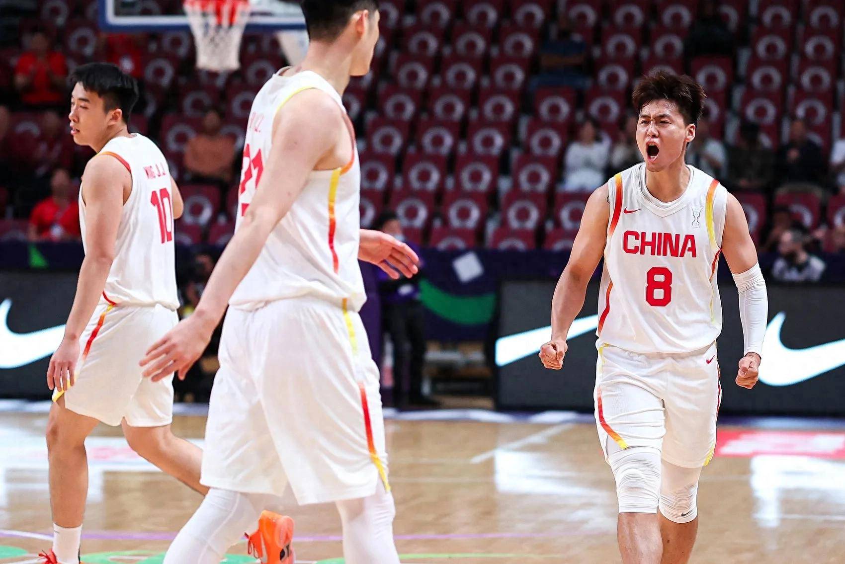 重庆男篮在今晚比赛中赢得胜利 重庆男篮在今晚比赛中赢得胜利