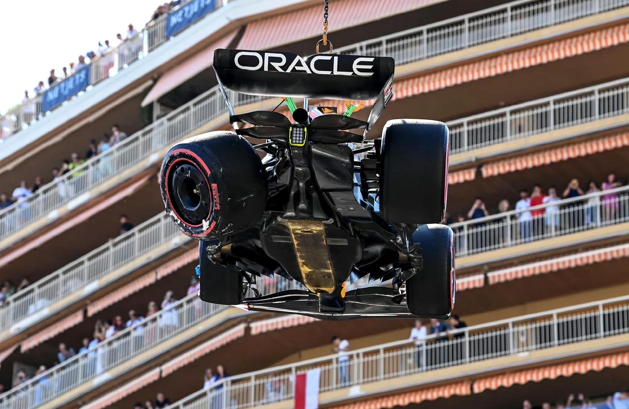 包含摩纳哥赛车手突然改行成为职业足球运动员,挑战未知领域的词条 包含摩纳哥赛车手突然改行成为职业足球运动员,挑战未知领域的词条