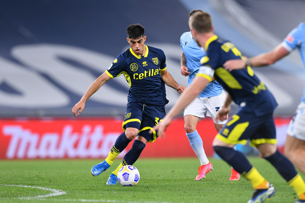 关于克罗托内战胜切沃，保持胜利步伐的信息