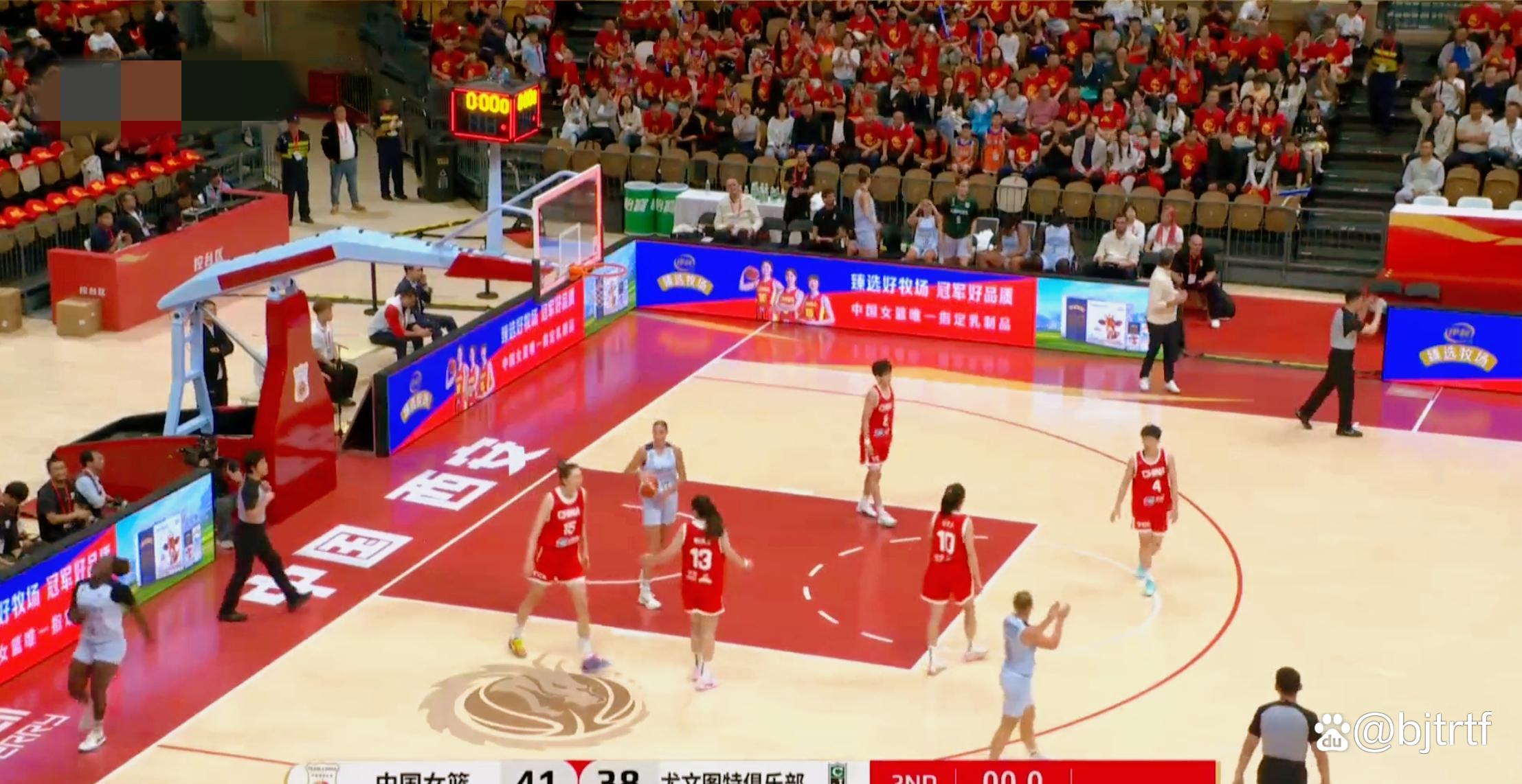 西班牙女篮联赛季后赛开打,劲旅战况良好接连获胜 西班牙女篮联赛季后赛开打,劲旅战况良好接连获胜