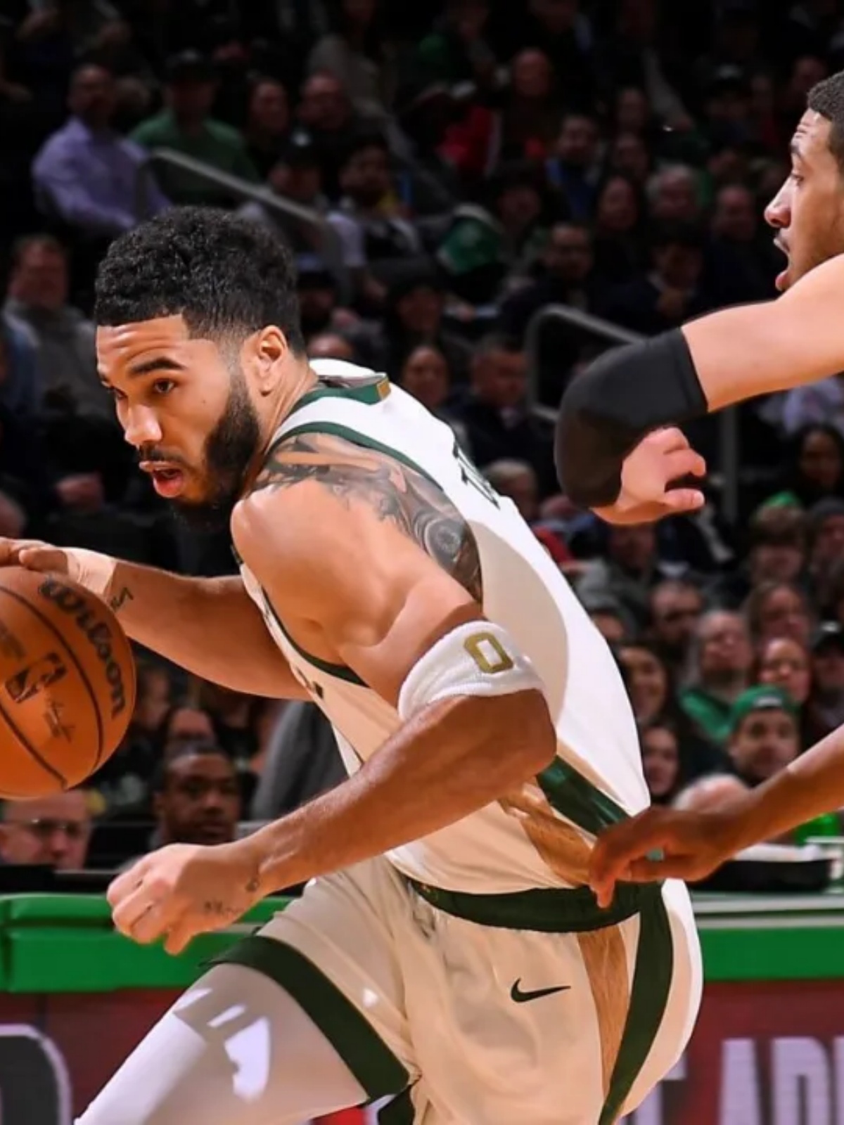 凯尔特人队后场火力强劲攻防兼备