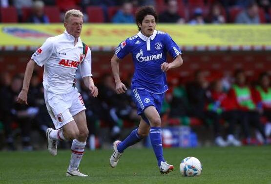 沙尔克击败奥格斯堡,前进积分榜前列的简单介绍 沙尔克击败奥格斯堡,前进积分榜前列的简单介绍