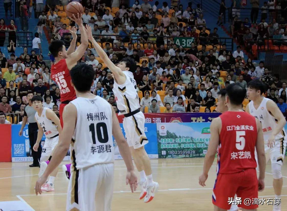 广东宏远队双杀对手，助力提前晋级季后赛